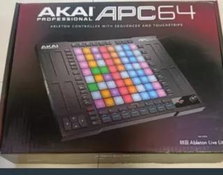 Controlador Akai APC64 Negro