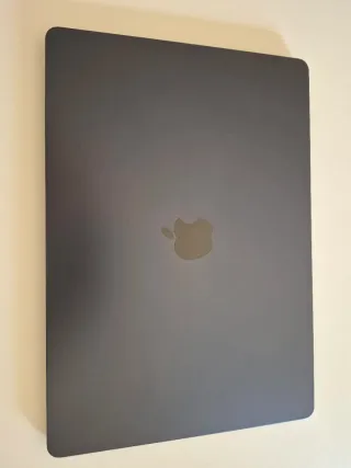 MacBook Air 15 M4 Gris Espacial