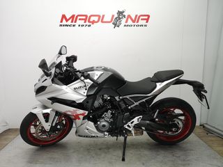 SUZUKI GSX-8R 2025 3197 kms.