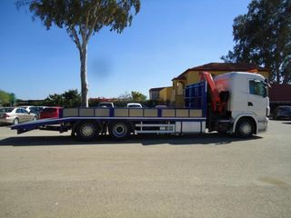 Scania R 440-CAMIONES PORTAMAQUINARIAS