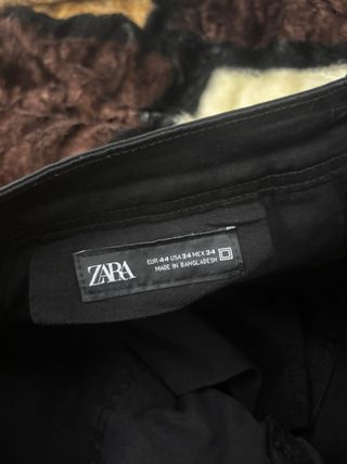 Zara Cargo Pantalones Negros