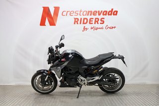 BMW F 900 R