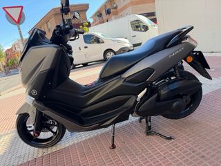Yamaha Nmax 125cc Gris  Muy cuidada como nueva