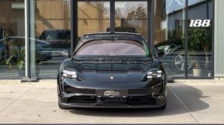 Porsche Taycan 2021