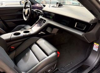 Porsche Taycan 2021