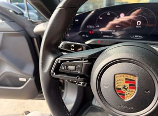Porsche Taycan 2021
