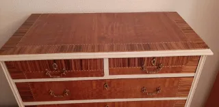 Cómoda restaurada madera y blanco