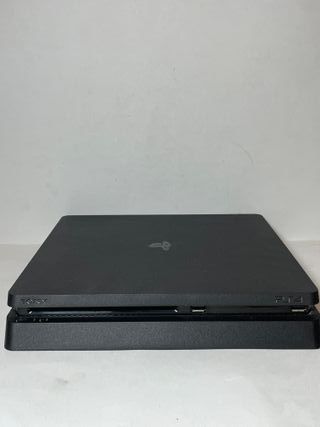PS4 Slim 1TB + 2 Mandos + 2 Juegos