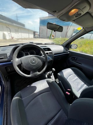 Renault Clio 2002