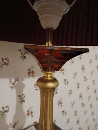 Lampada da tavolo oro e rosso