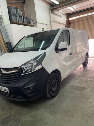 Nissan NT400 Cabstar 2016