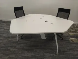 Mesa Multipuesto DYNAMOBEL Blanca 3 Plazas (MB26)