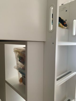 Litera IKEA Smastad semi-desmontada.30 min y lista