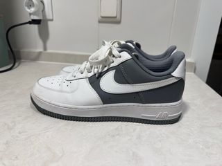 Nike Air Force 1 Gris y Blanco