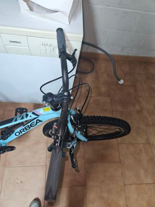 Urge vender Bicicleta Orbea Azul.Tamaño 24