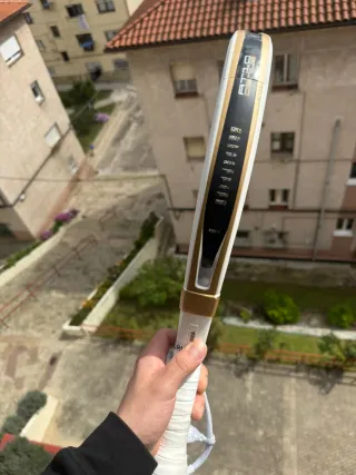 Pala de pádel Nox AT10