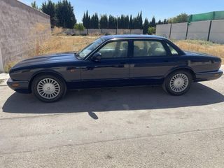 Jaguar XJ 3.2 V8 237cv ACEPTO CAMBIO