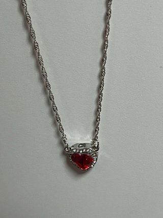 Collar Corazón Rojo y Espada