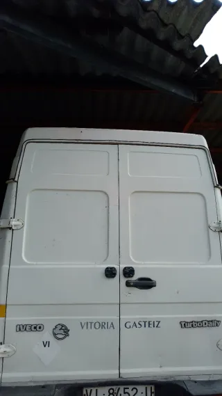 Furgoneta iveco Daily. 3510