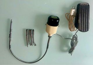 Motor colgante y 4 piezas de mano