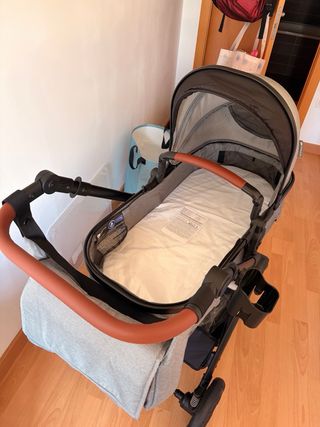 Carrito bebé Kinderkraft Esme NUEVO + colchón REGA