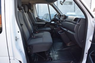 Nissan Interstar Kombi 9 2022