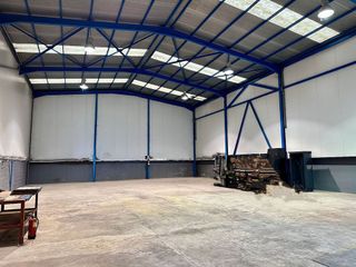 Nave industrial en alquiler en Cartes