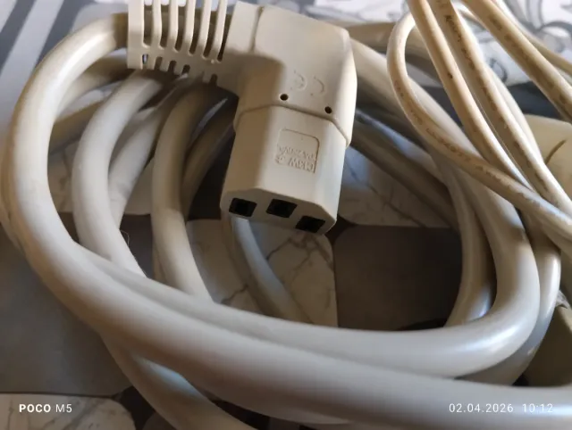 Adaptador Potrans ITE Power Supply UP060B1190