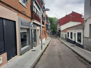 Local comercial en alquiler en Parque Europa - Los Pitufos en Pinto