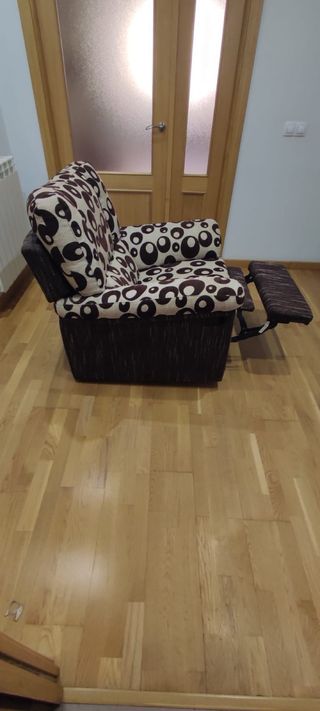 Sillón relax con reposapiés extensible