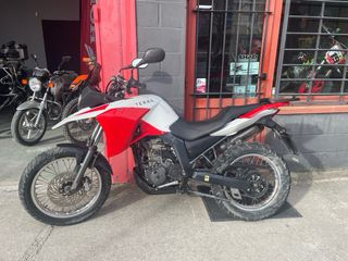 Derbi Terra 125 Adventure Roja y Blanca
