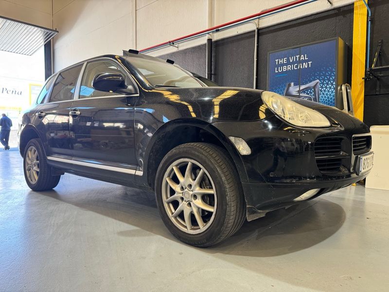 Porsche Cayenne  3.2 - foto 1