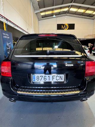 Porsche Cayenne  3.2