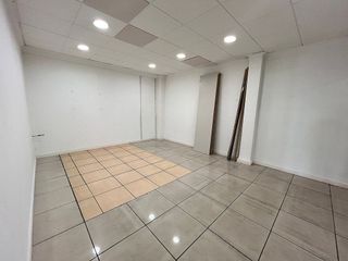 Local comercial en alquiler en Elda
