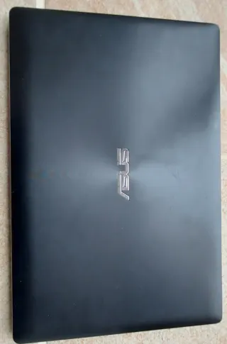 Portátil Asus F553M 33W