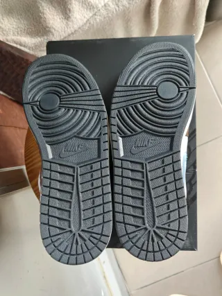 Zapatillas Jordan 1 Marrón y Blanco