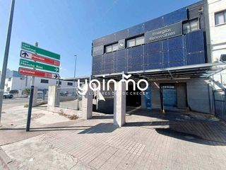 Nave industrial en alquiler en Renfe - Bulevar 1º y 2º Fase en Jaén