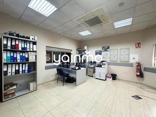 Nave industrial en alquiler en Renfe - Bulevar 1º y 2º Fase en Jaén