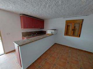 Casa rural en venta en Baza