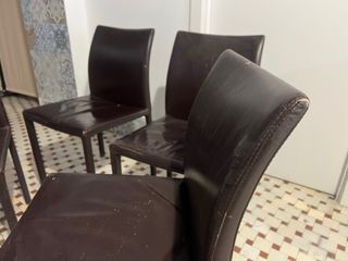 4 Sillas de Piel Marrón