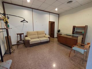 Local comercial en venta en Petrer