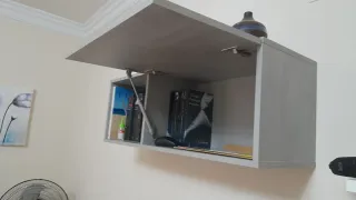 Mesa TV con repisas,  todo completo