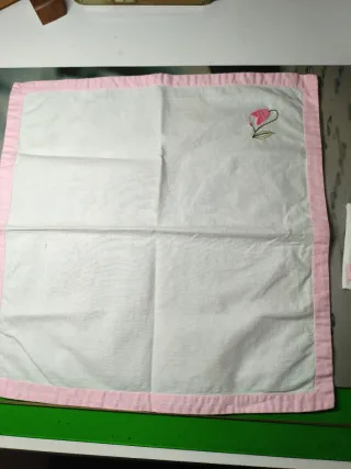 Servilletas vintage con flores rosas (3 unidades)