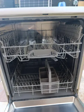 Lavavajillas Bosch SilencePlus para piezas