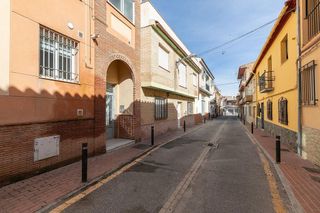 Piso en venta en Avda. De los Ogíjares en Armilla