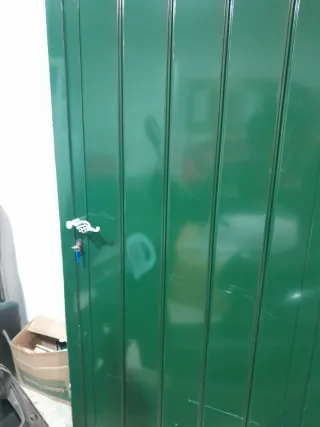 Puerta grande de Aluminio