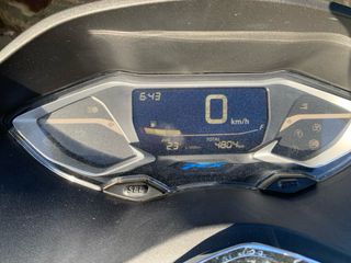 Honda PCX Maxi Scooter Azul/Gris