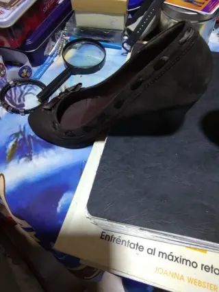 Zapatos de ante MARYPAZ marrones oscuros