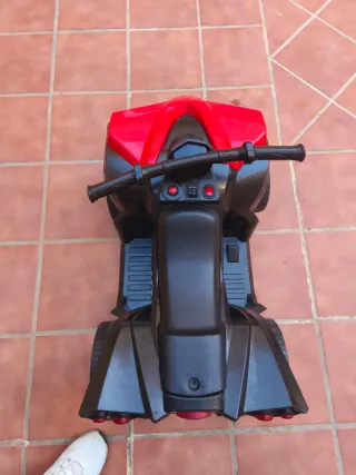 Moto eléctrica infantil 6V roja