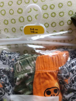 10 Calzoncillos niño Primark Talla 116 cm.